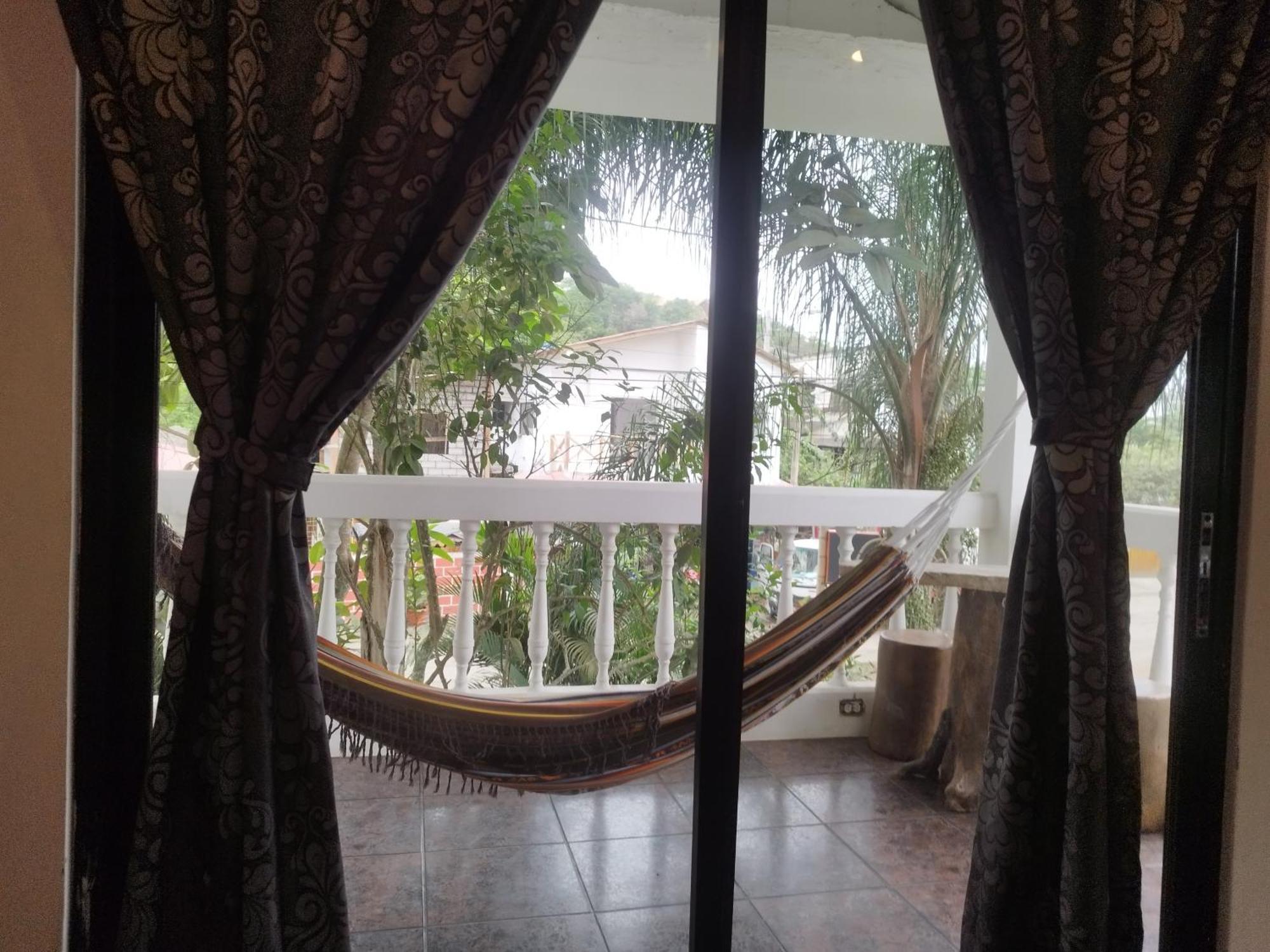 Palmendros Hosteria มอนตาญิตาร์ ภายนอก รูปภาพ