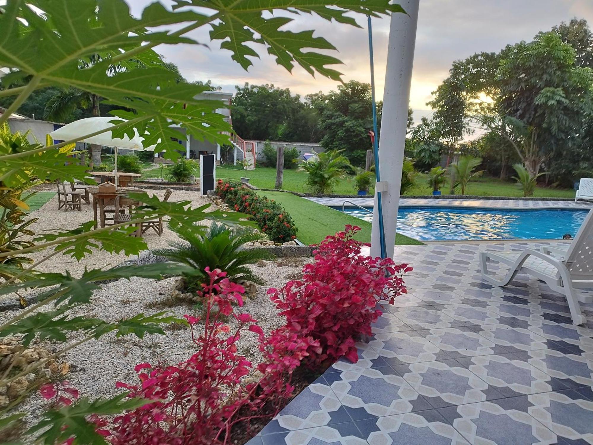 Palmendros Hosteria มอนตาญิตาร์ ภายนอก รูปภาพ