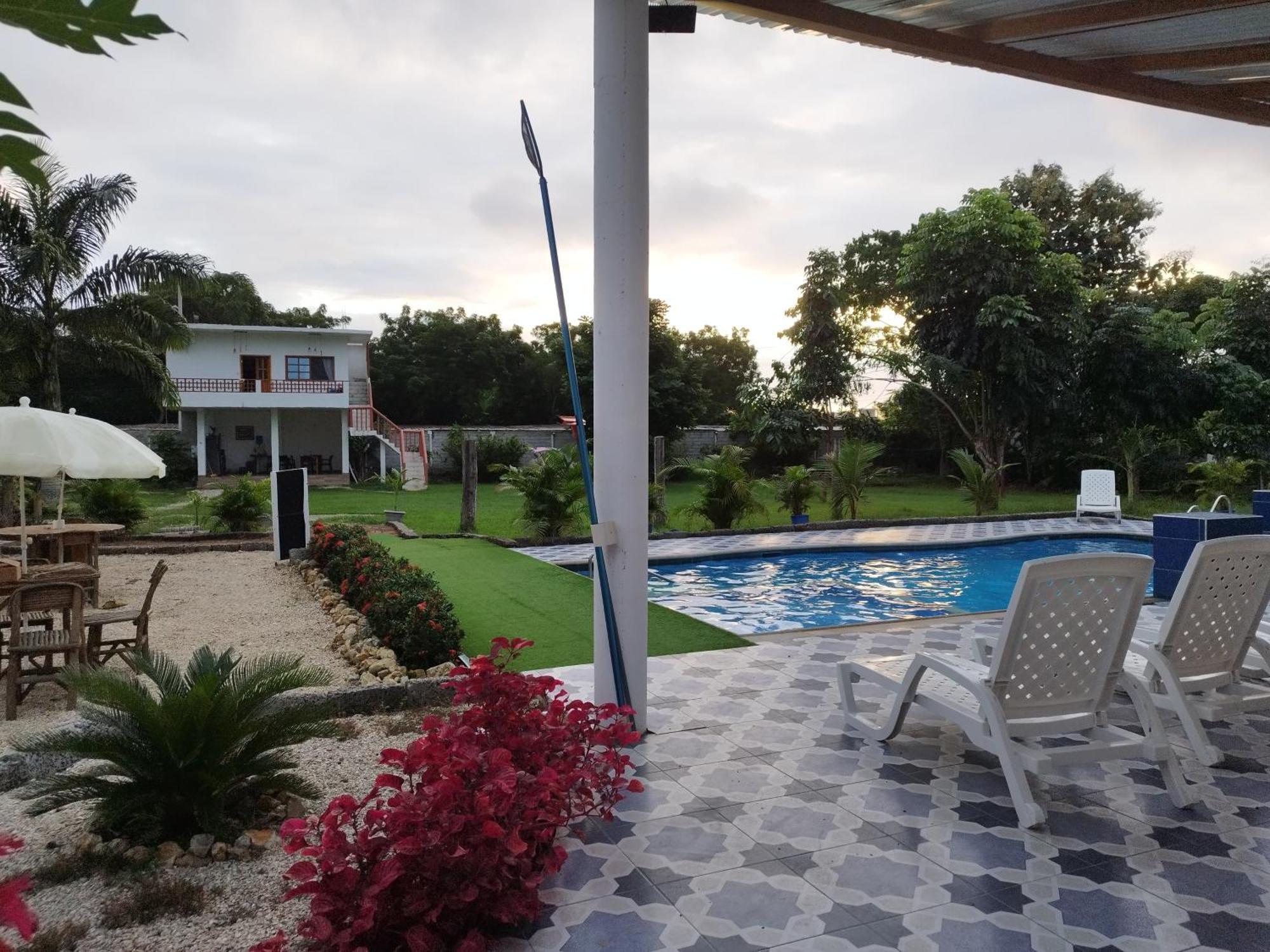 Palmendros Hosteria มอนตาญิตาร์ ภายนอก รูปภาพ