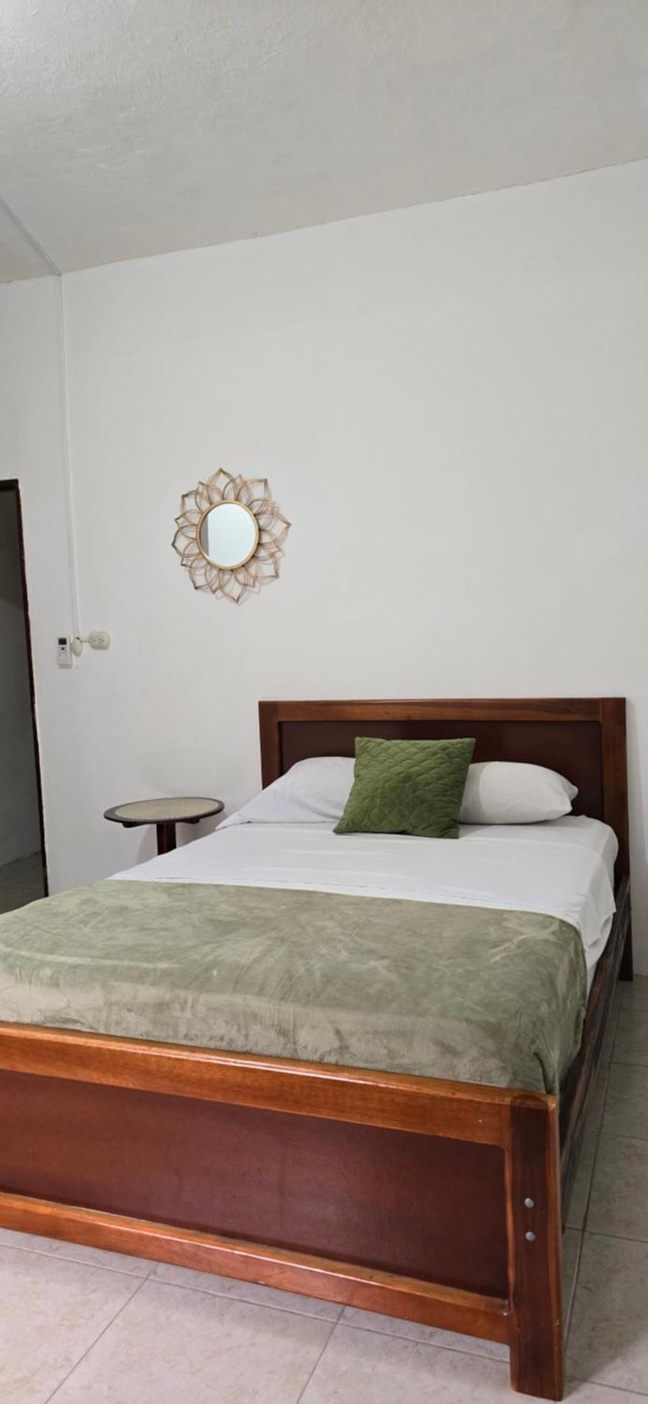 Palmendros Hosteria มอนตาญิตาร์ ภายนอก รูปภาพ