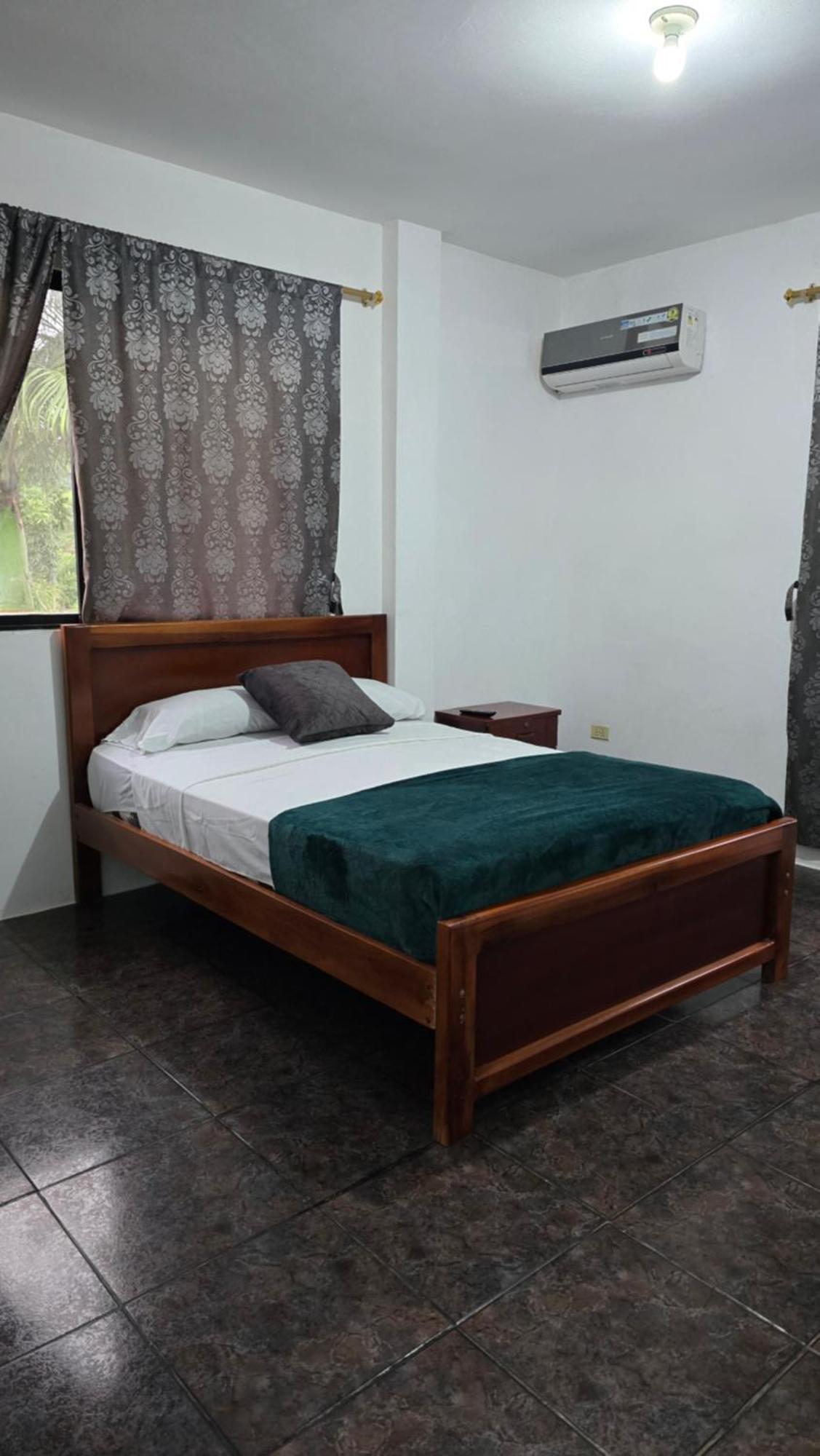 Palmendros Hosteria มอนตาญิตาร์ ภายนอก รูปภาพ