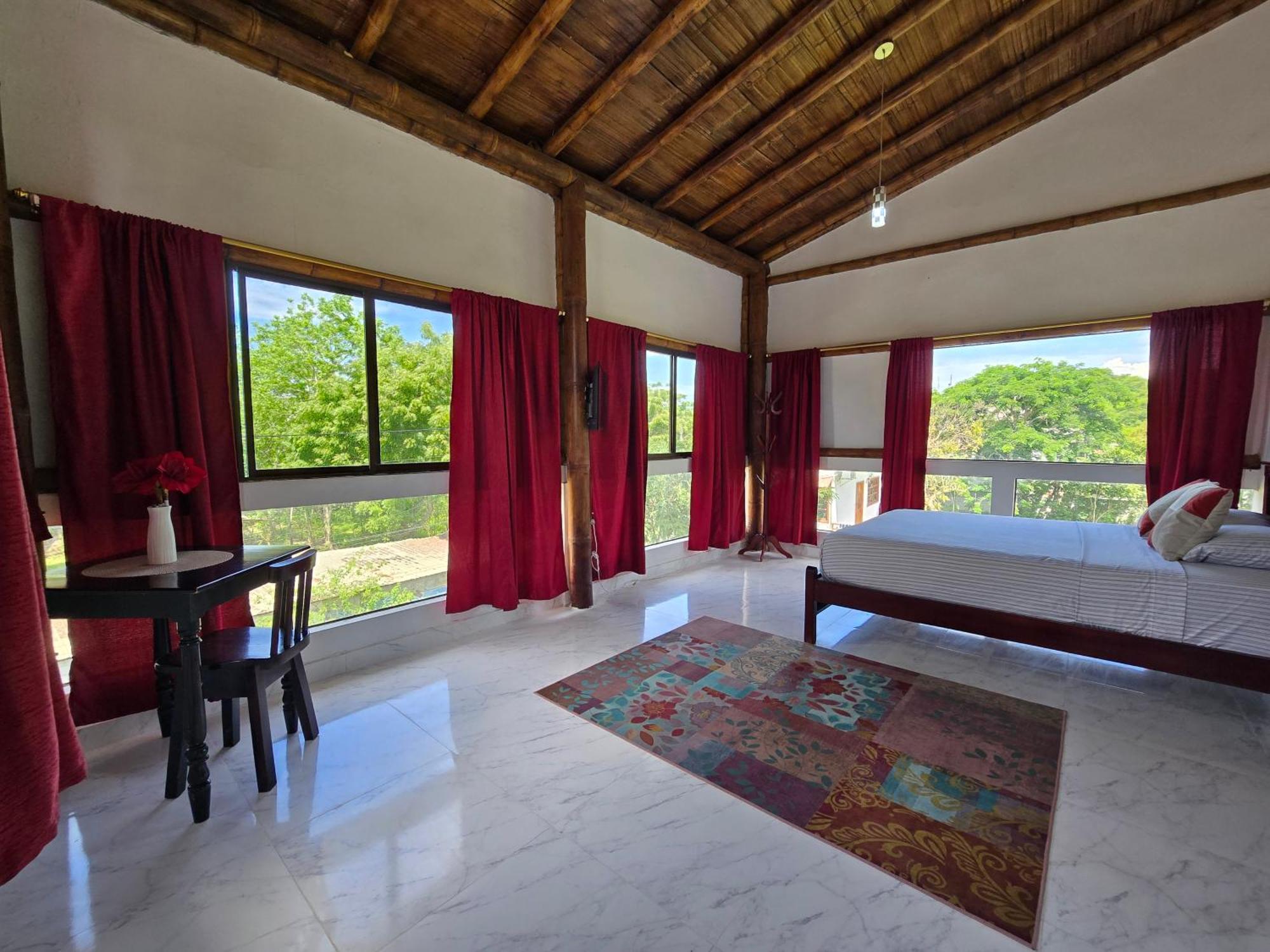 Palmendros Hosteria มอนตาญิตาร์ ภายนอก รูปภาพ